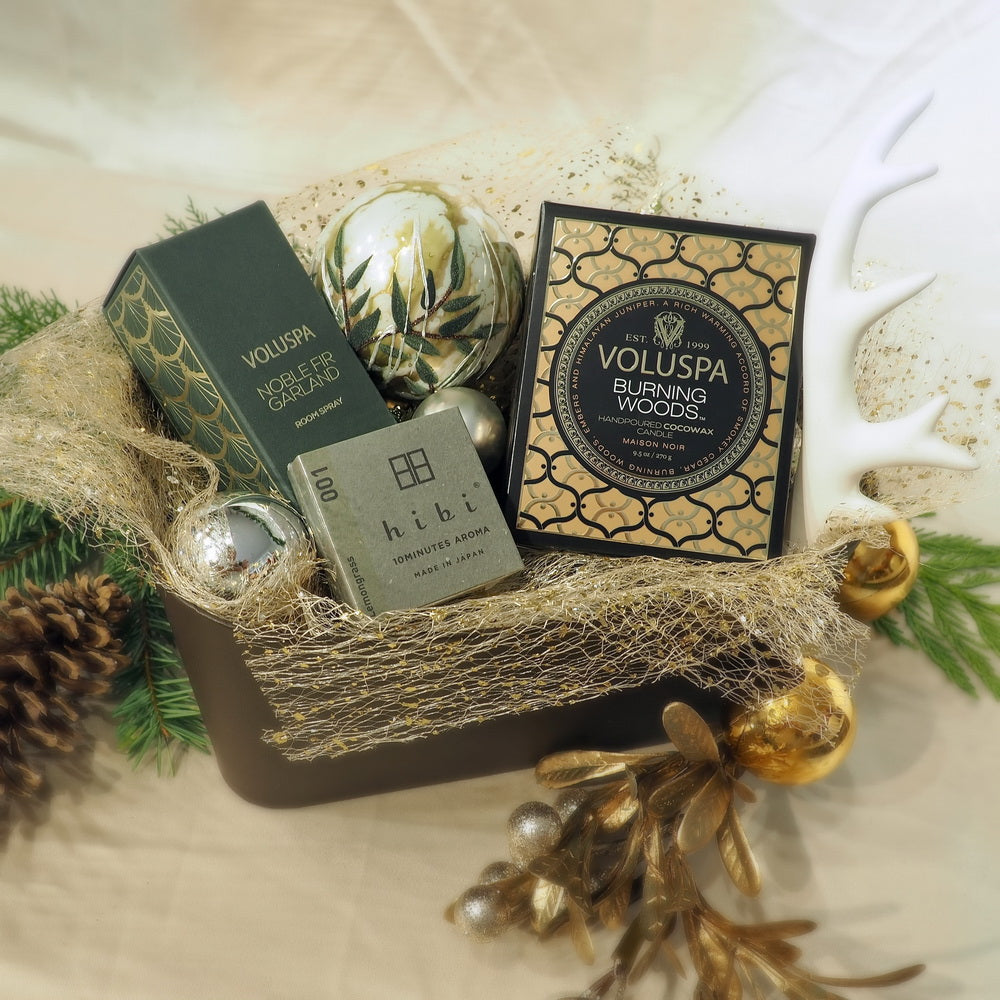 Elegant Holiday Gift Basket